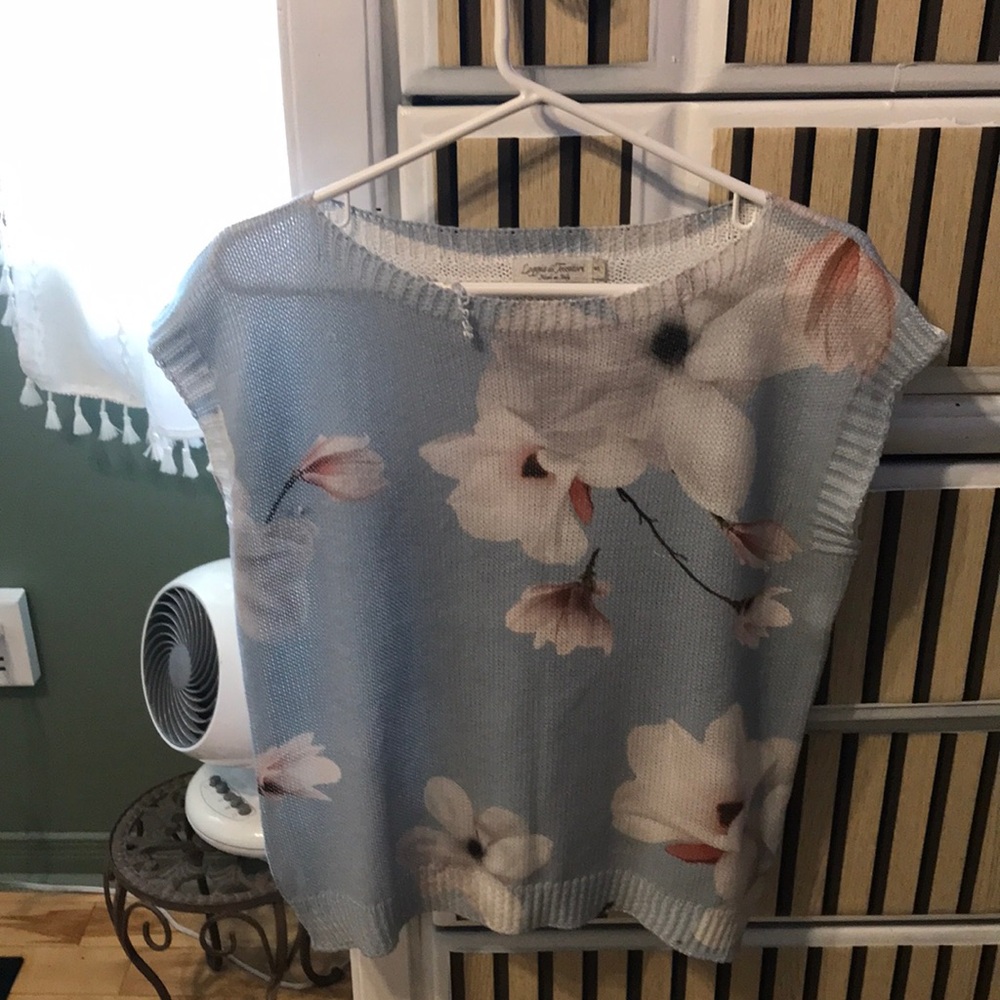 Floral Knit Top in Blue and Pink